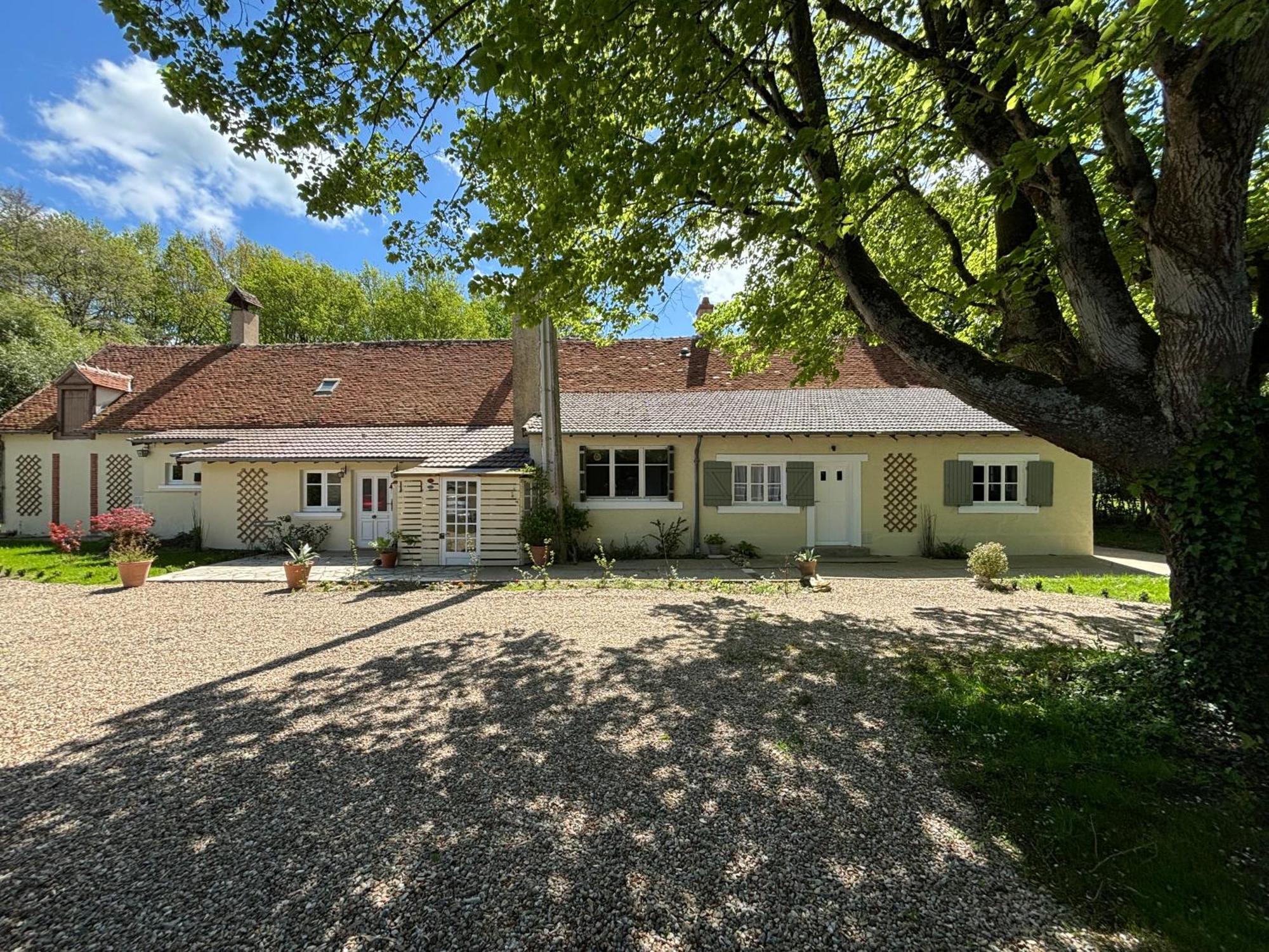 La Haute Tremiere Charenton-du-Cher Екстер'єр фото
